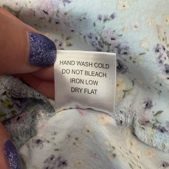 Floral Puff Sleeve Cropped Blouse With Button Front & Tie Detail -Junior Size L - Picture 7 of 11